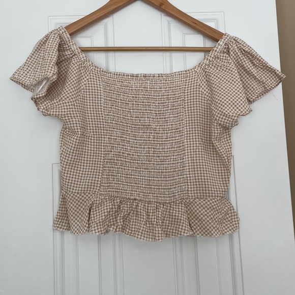 Gingham Ruffle Sleeve Top - Picture 2 of 3